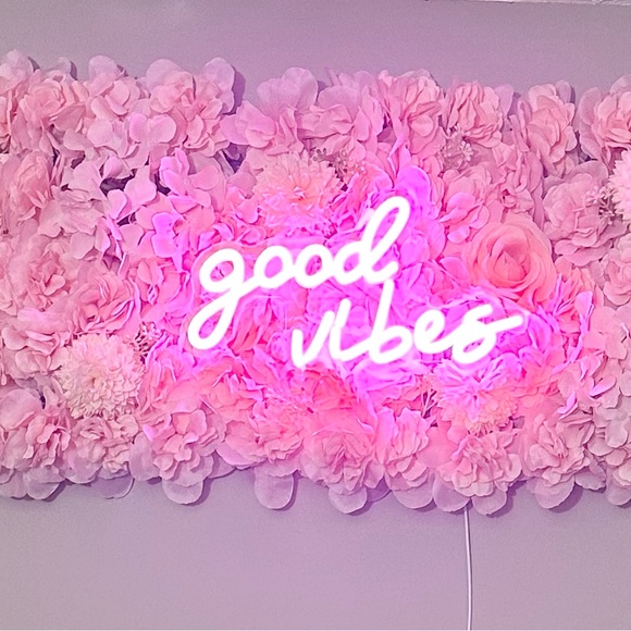Good Vibes Floral Wall Decor- Neon Light Home Decor - Picture 6 of 13